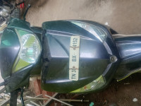 Grey Yamaha Alba