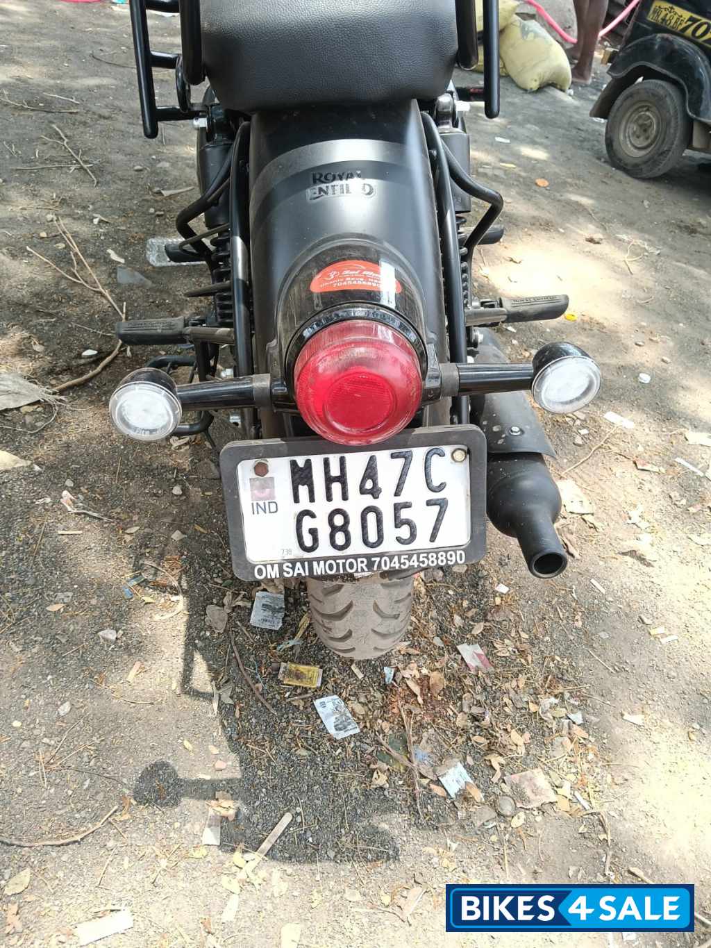 Classic Stealth Black Royal Enfield Classic Stealth Black