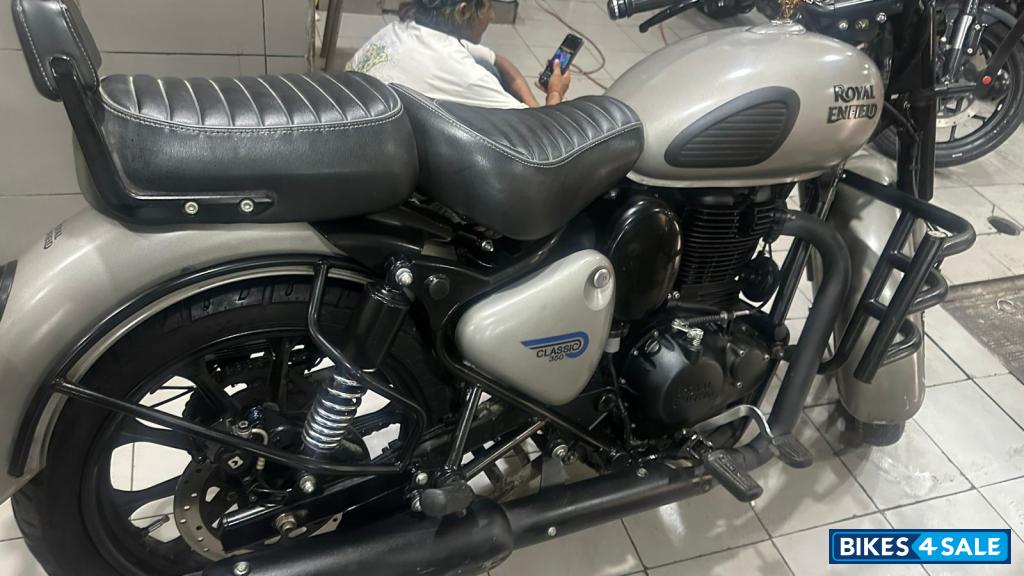 Royal Enfield Classic Gunmetal Grey