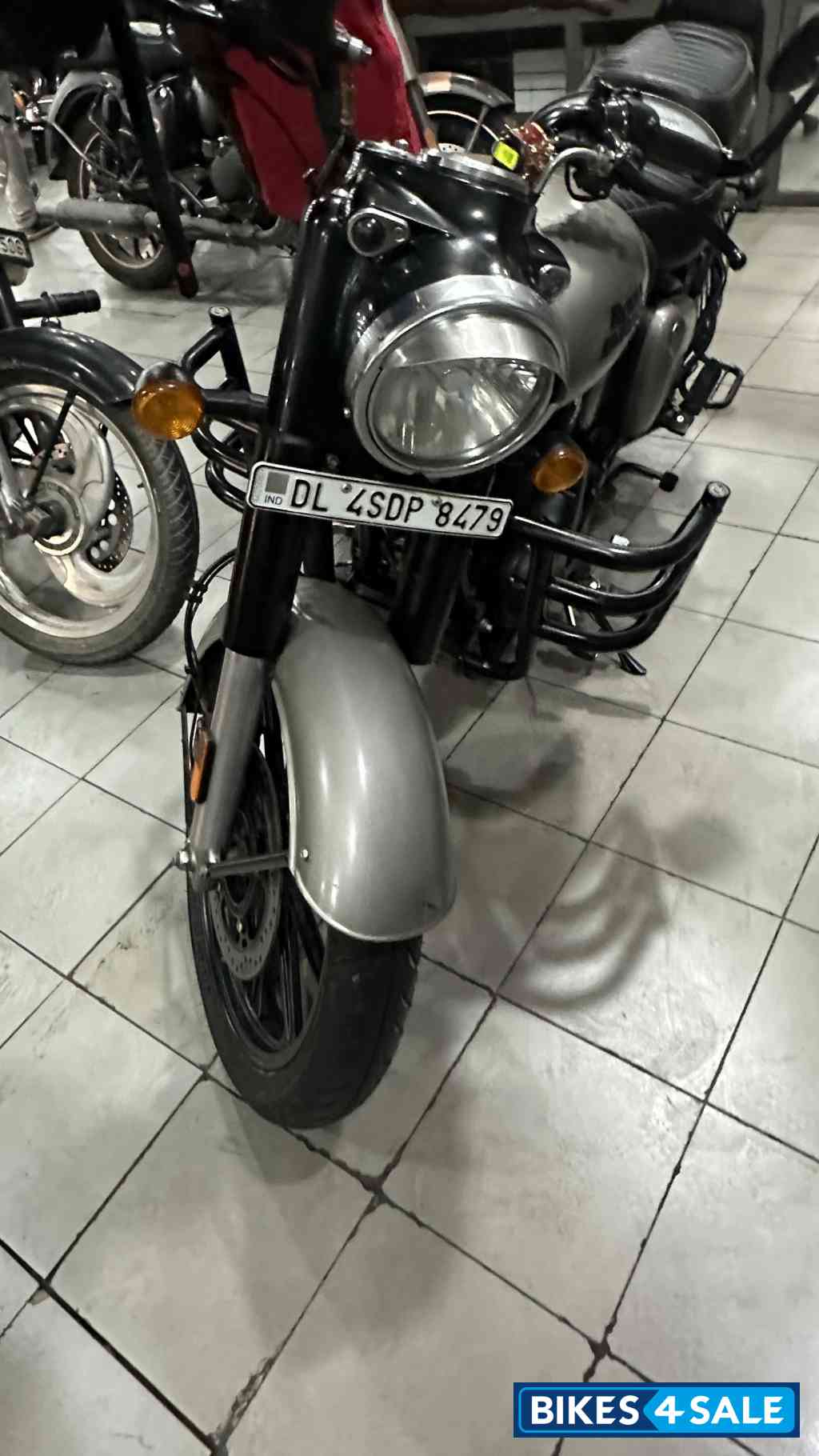 Royal Enfield Classic Gunmetal Grey Royal Enfield Classic Gunmetal Grey