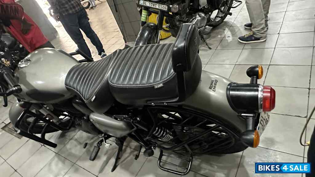 Royal Enfield Classic Gunmetal Grey Royal Enfield Classic Gunmetal Grey