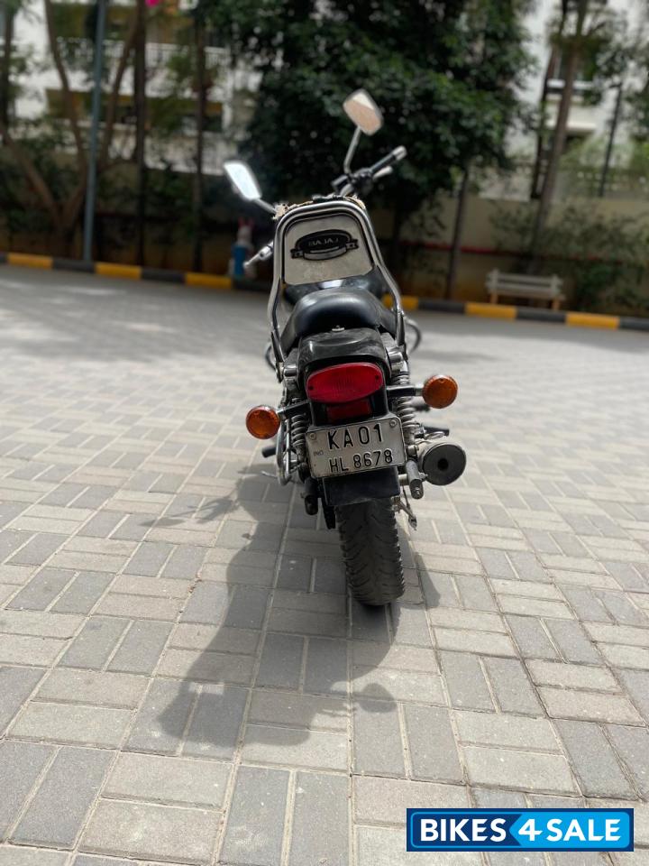 Bajaj Avenger 220 DTS-i Bajaj Avenger 220 DTS-i