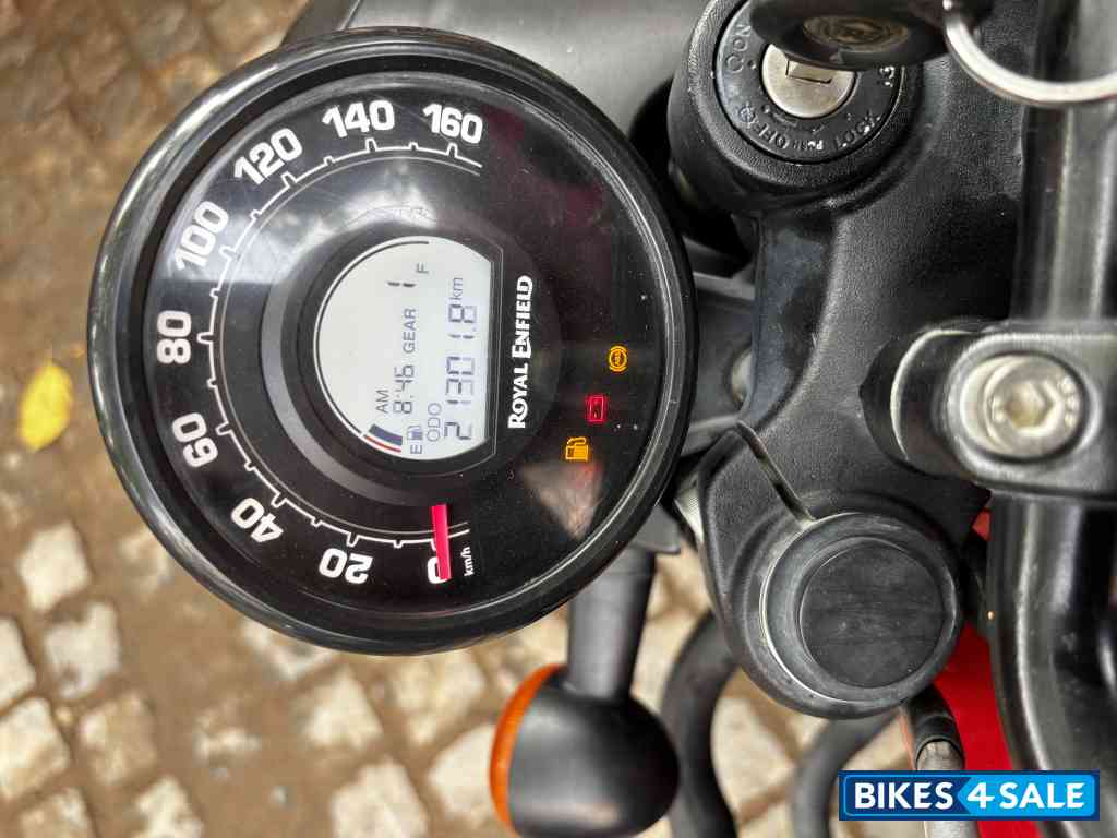 Royal Enfield Hunter 350 Metro