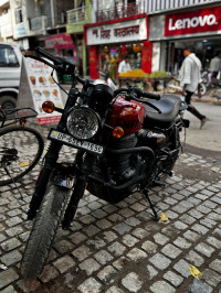 Royal Enfield Hunter 350 Metro