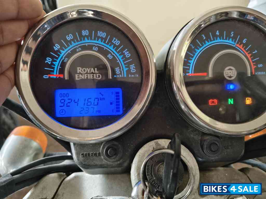 Metalic Blue Royal Enfield Thunderbird 350