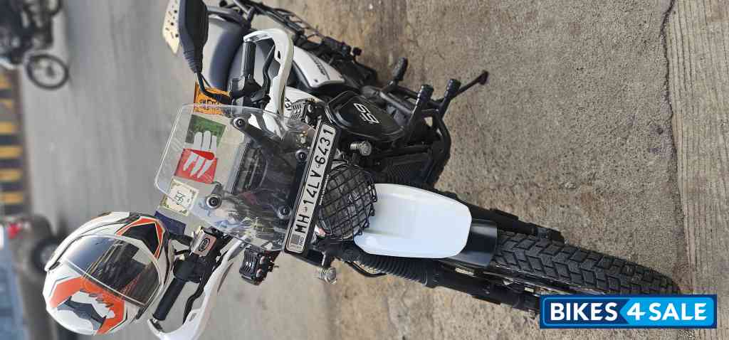 Yezdi Adventure Single Headlight Yezdi Adventure Single Headlight