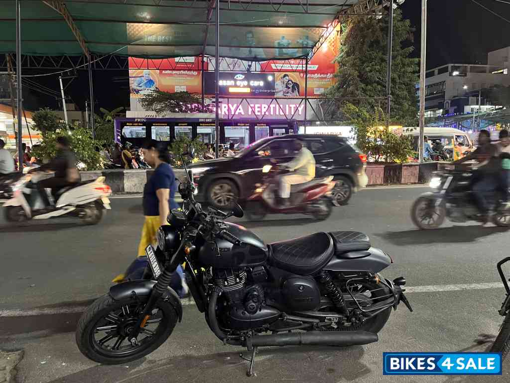 Yezdi Roadster 2025