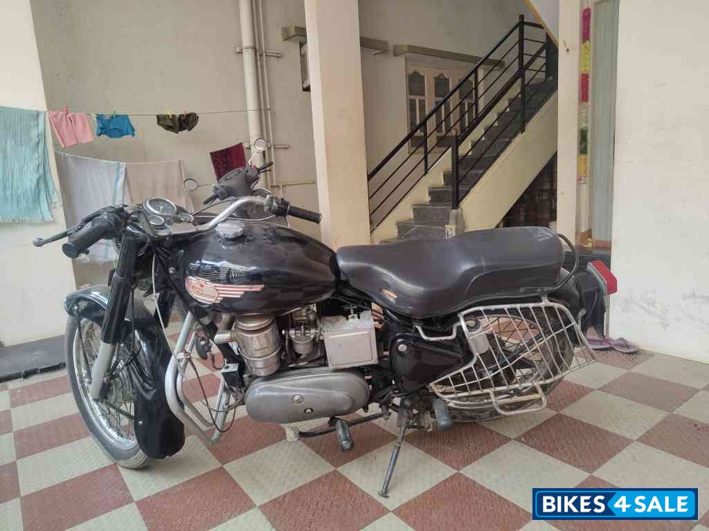 Black Royal Enfield Bullet Diesel Taurus Black Royal Enfield Bullet Diesel Taurus