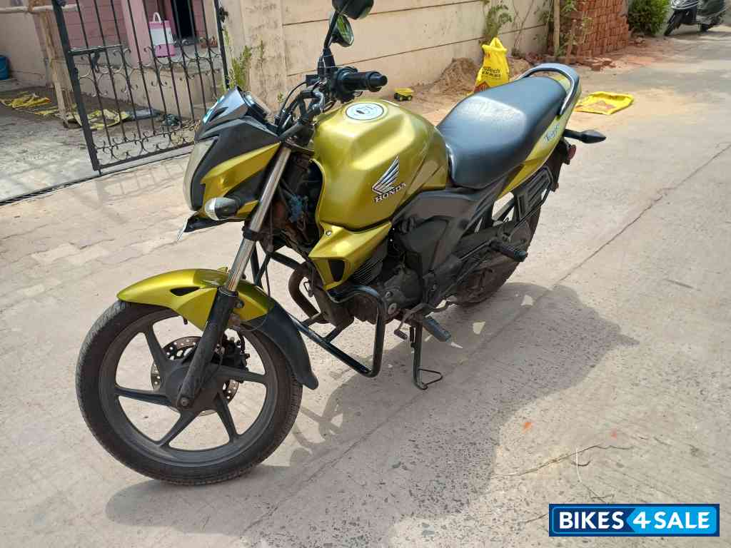 Green Honda CB Trigger