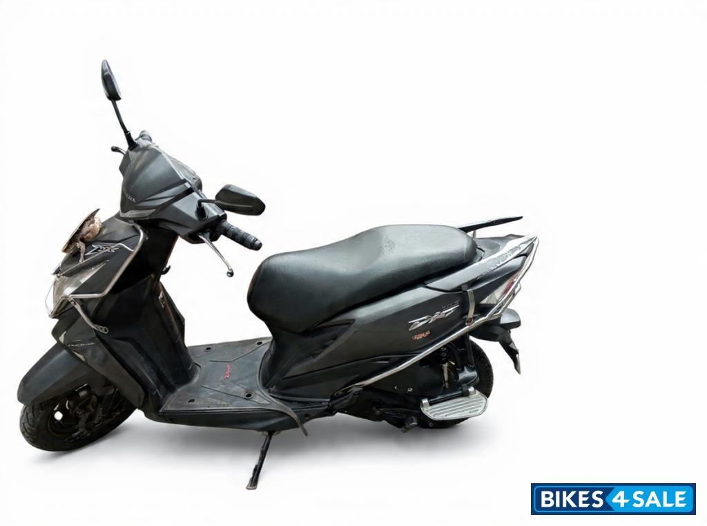 Grey Honda Dio BS6
