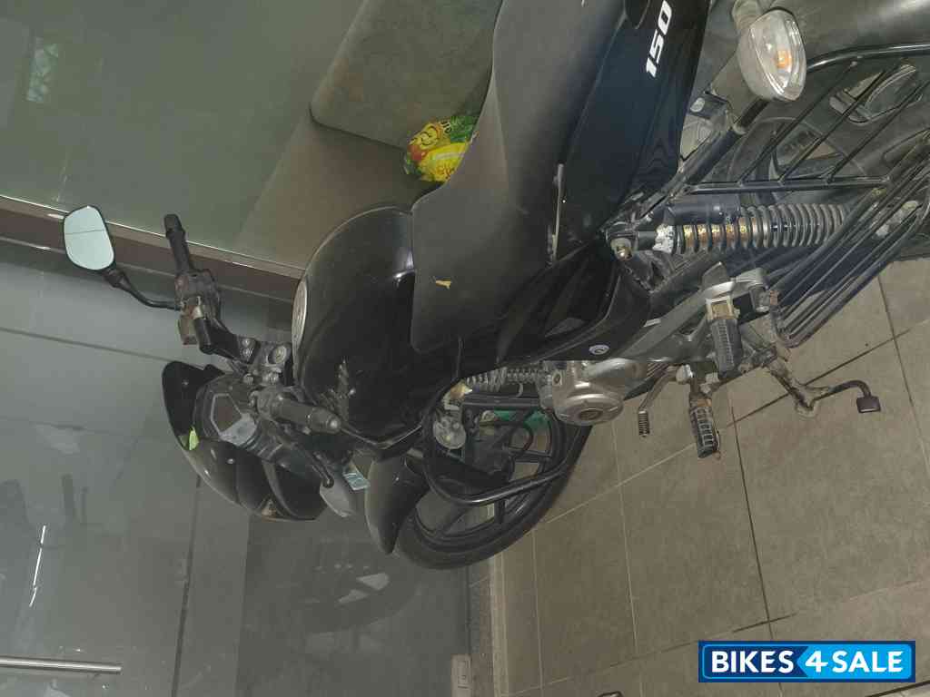 Black Bajaj Pulsar 150 DTSi