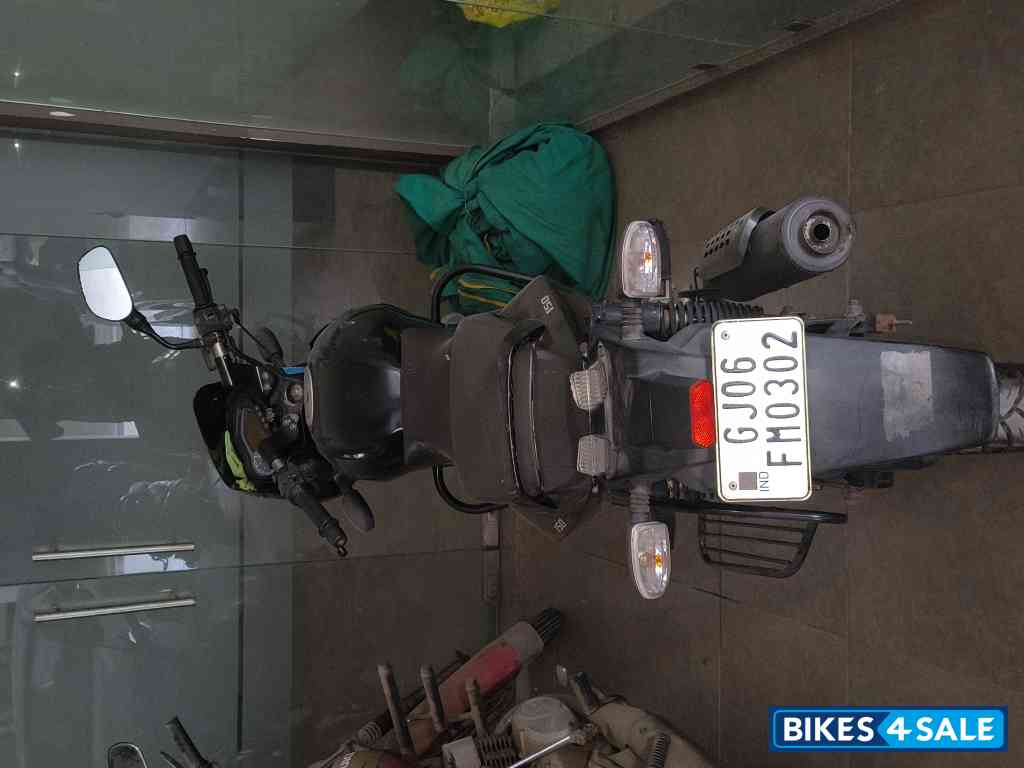 Black Bajaj Pulsar 150 DTSi