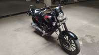 Bajaj Avenger Street 220