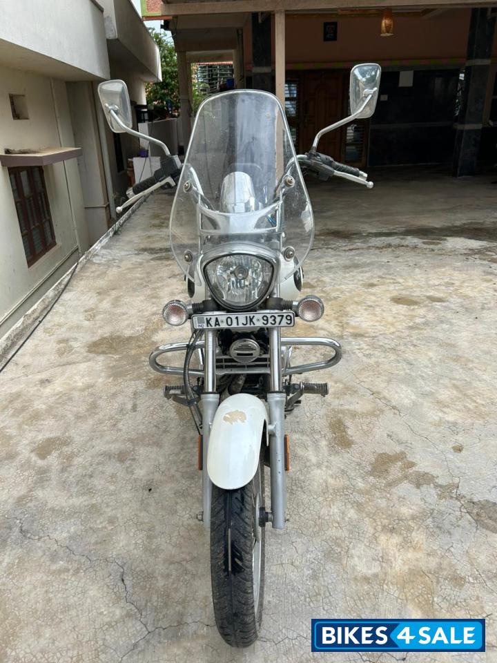 Bajaj Avenger Cruise 220