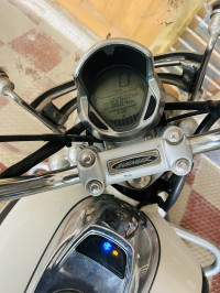 Bajaj Avenger Cruise 220