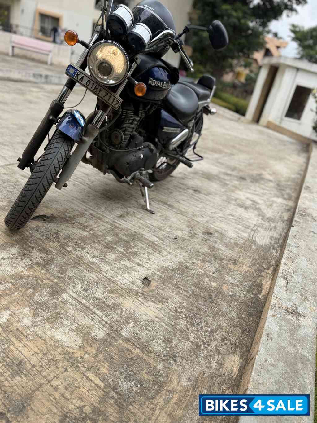 Royal Enfield Thunderbird 350 Royal Enfield Thunderbird 350