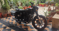 Royal Enfield Classic Stealth Black
