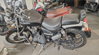 Black Royal Enfield Thunderbird 350