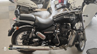 Black Royal Enfield Thunderbird 350