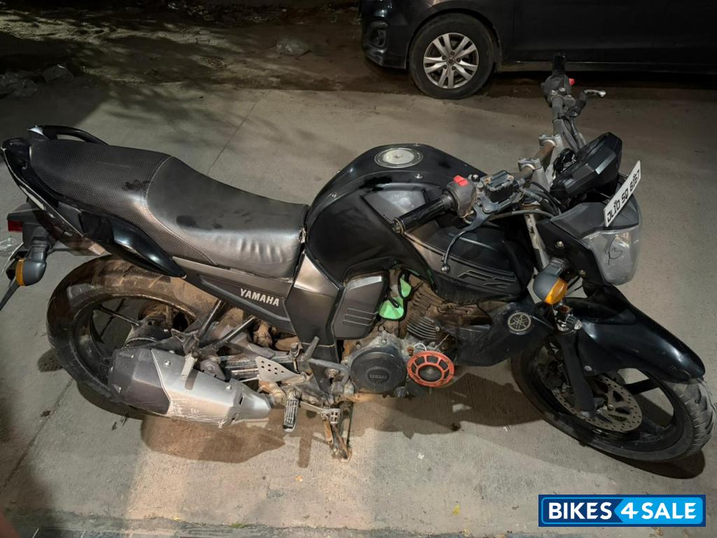Yamaha FZ