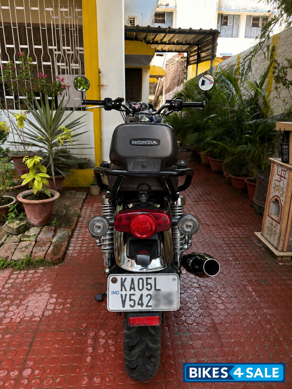 Honda 2023 CB350 Hness DLX Pro Chrome