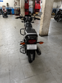 Black Honda Shine 100