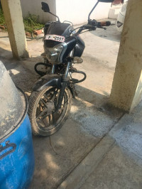 Bajaj V15