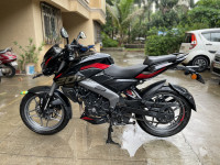 Black Bajaj Pulsar NS 200 BS6