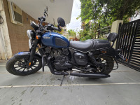Yezdi Roadster Dark 2022 Model