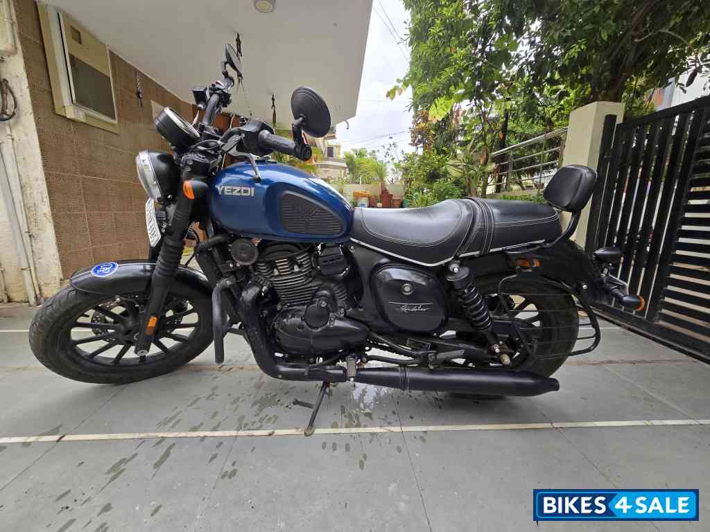 Sterl Blue Yezdi Roadster Dark