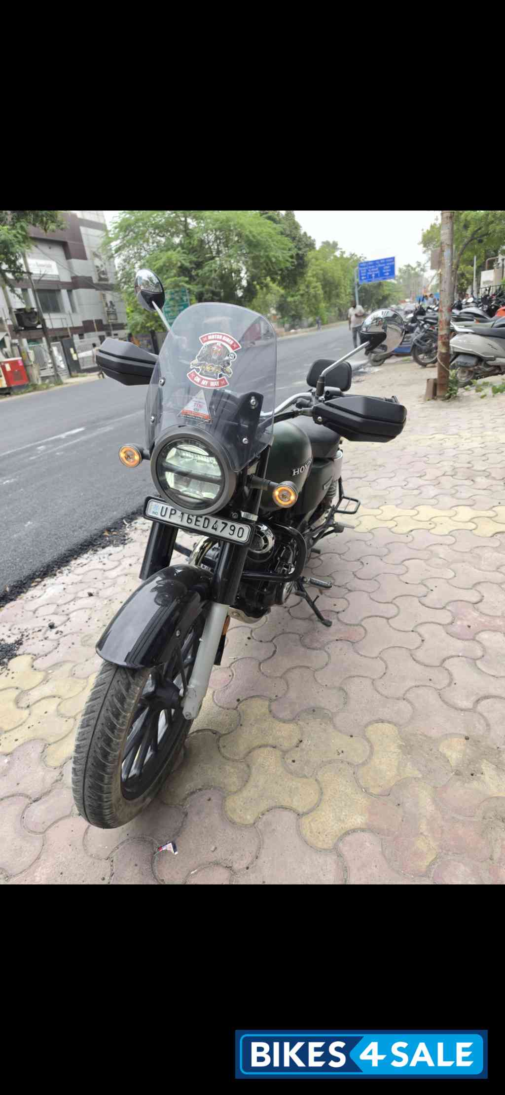 Marshal Green Honda CB350 DLX