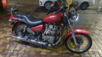 Red Royal Enfield Thunderbird TwinSpark 350
