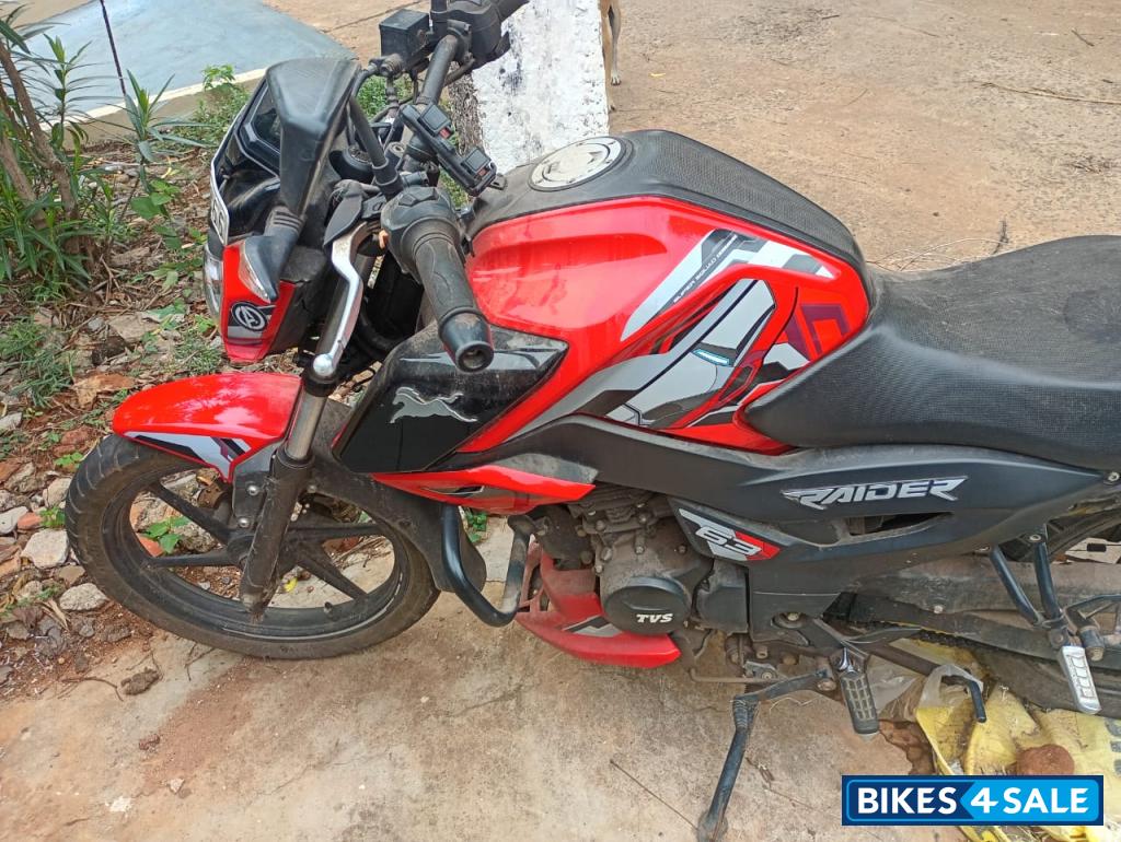 TVS Raider 125 Marvel Super Squad Edition