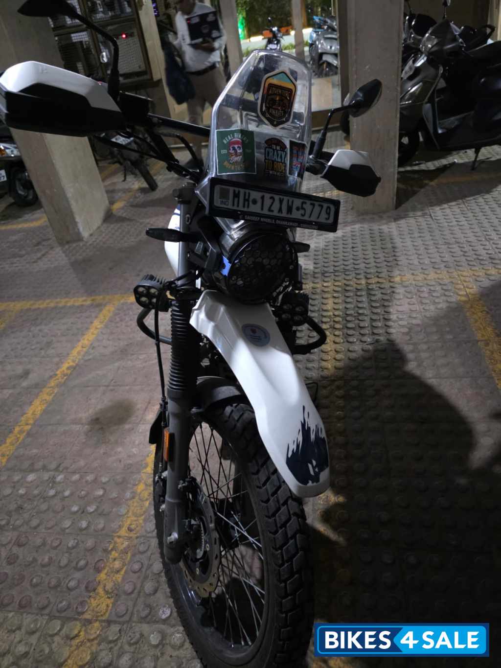 White Blue Hero Xpulse 200 4V White Blue Hero Xpulse 200 4V