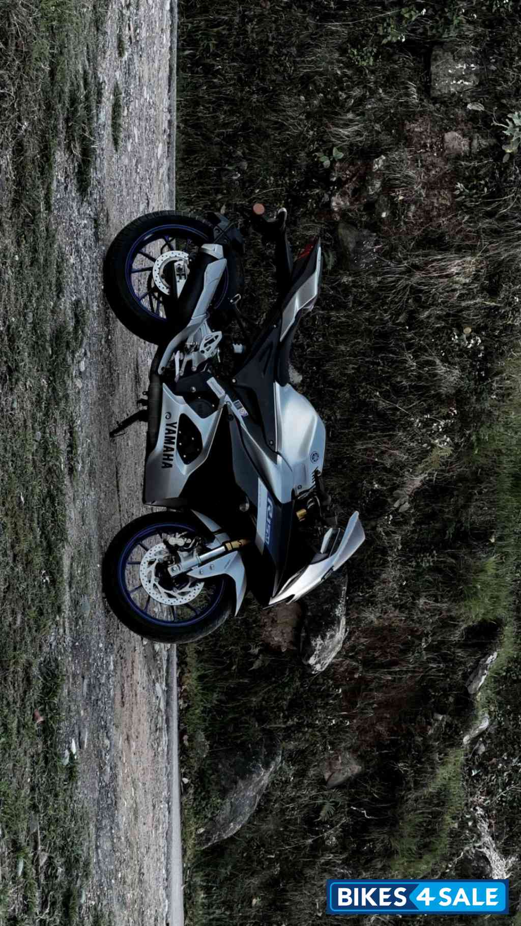 Yamaha R15M Icon Performance