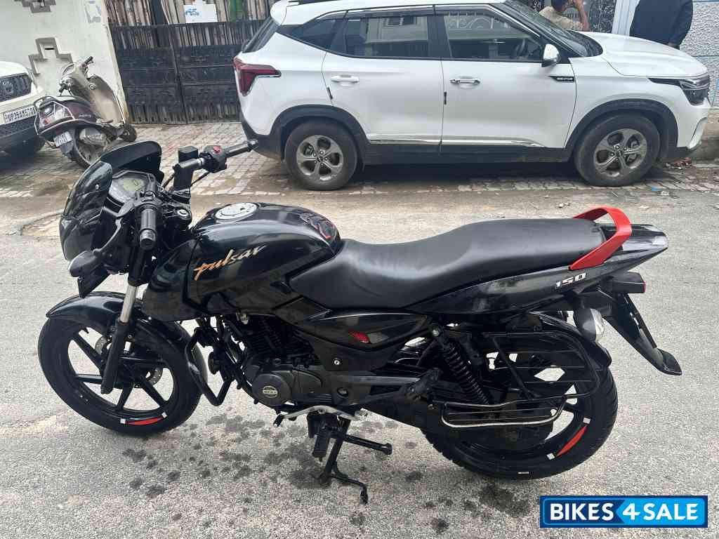 Bajaj Pulsar AS 150 Bajaj Pulsar AS 150