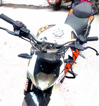 KTM Duke 200