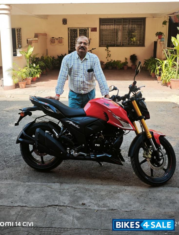 TVS Apache RTR 160 4V BS6