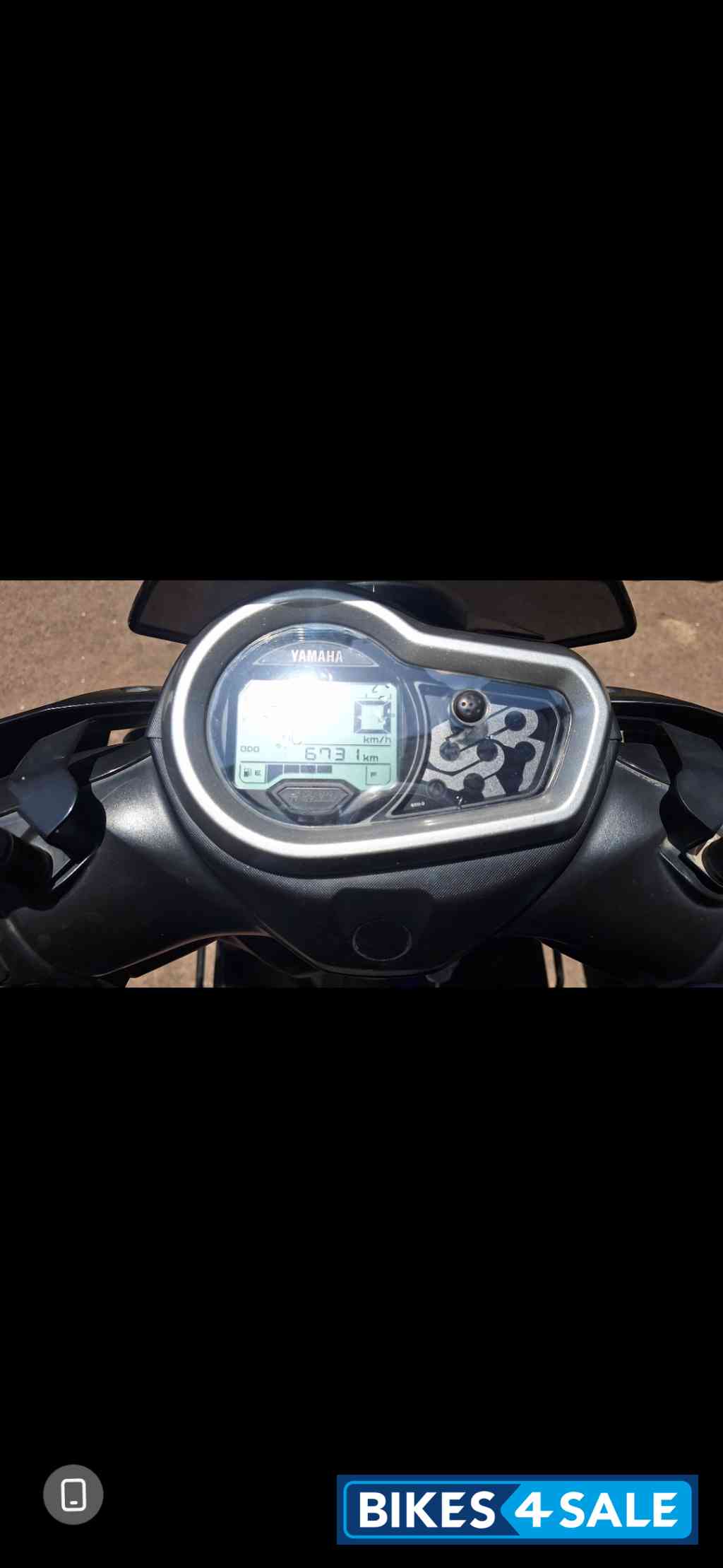 Matt Black With Golden Alloy W Yamaha RayZR Street Rally 125 Fi Hybrid Matt Black With Golden Alloy W Yamaha RayZR Street Rally 125 Fi Hybrid