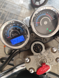 Royal Enfield Thunderbird 350