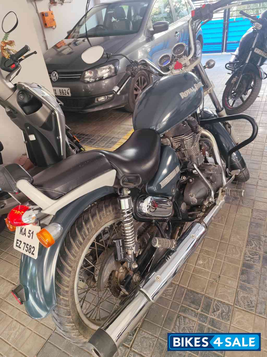 Royal Enfield Thunderbird 350 Royal Enfield Thunderbird 350