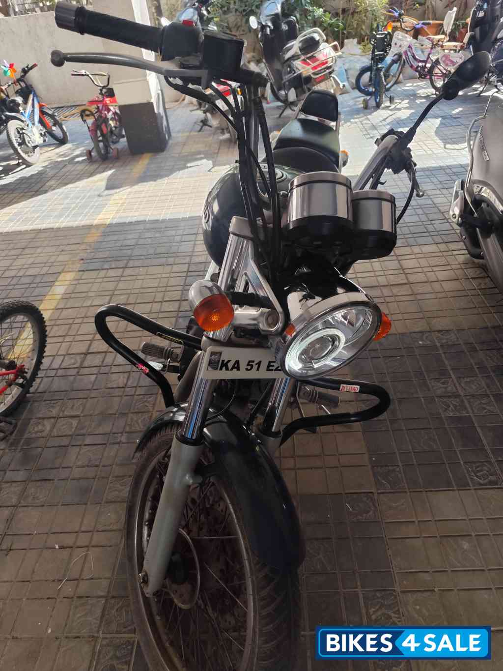 Royal Enfield Thunderbird 350 Royal Enfield Thunderbird 350