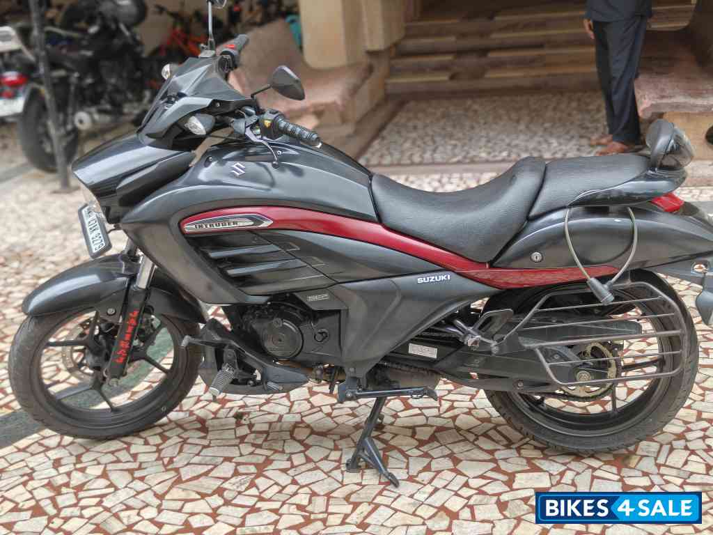 Suzuki Intruder 150 Suzuki Intruder 150