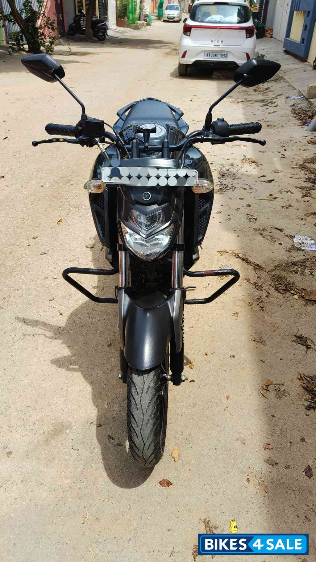 Black Yamaha FZ-S FI V3