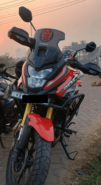 Sports Red Honda CB200X