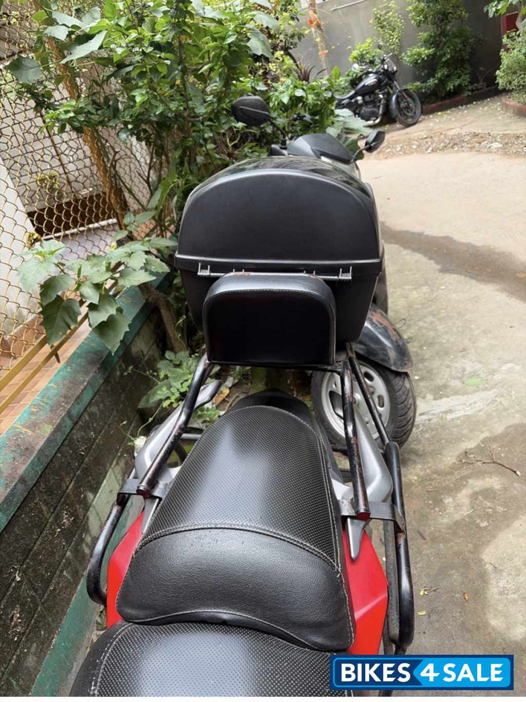 Sports Red Honda CB200X Sports Red Honda CB200X