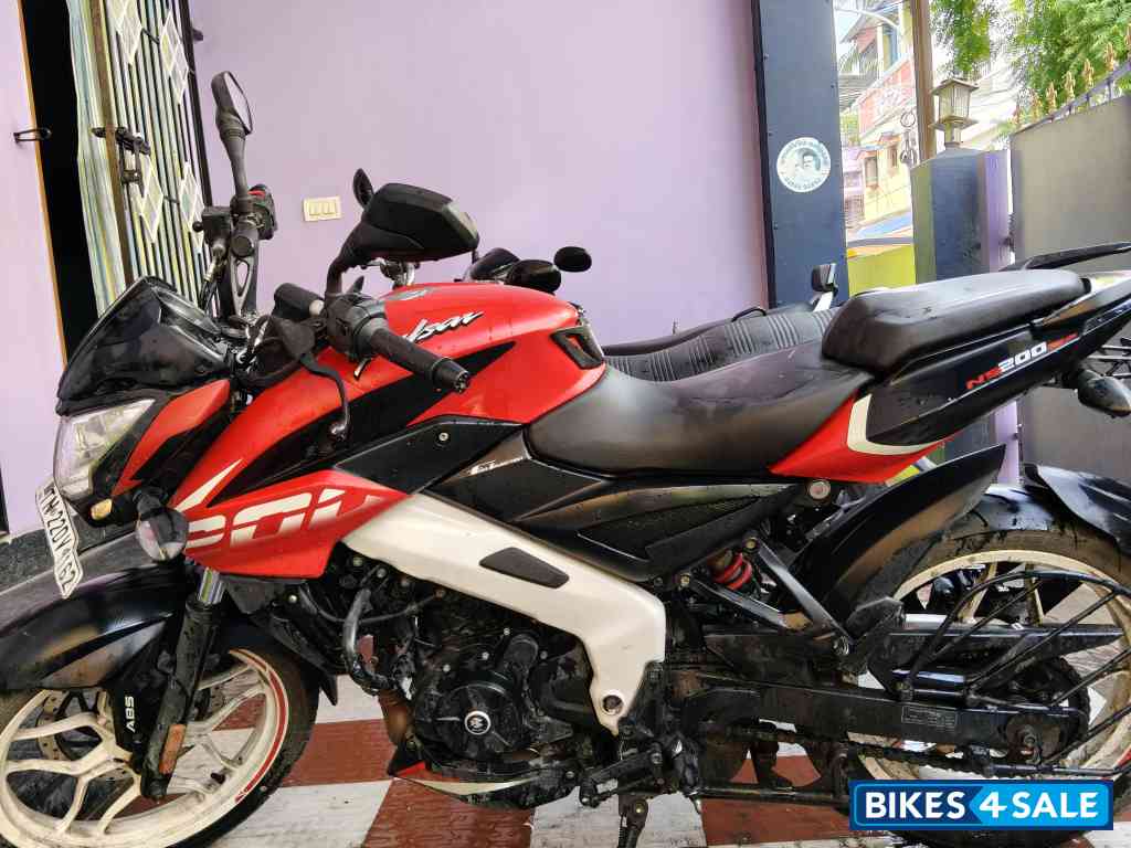 Bajaj Pulsar NS 200 BS6