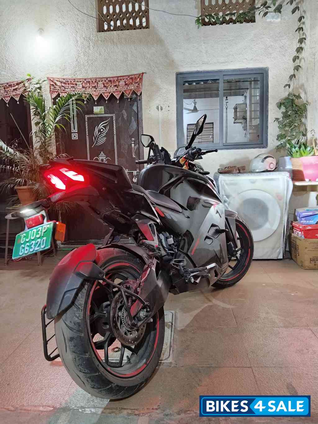 Cosmic Black Ultraviolette F77 SuperStreet