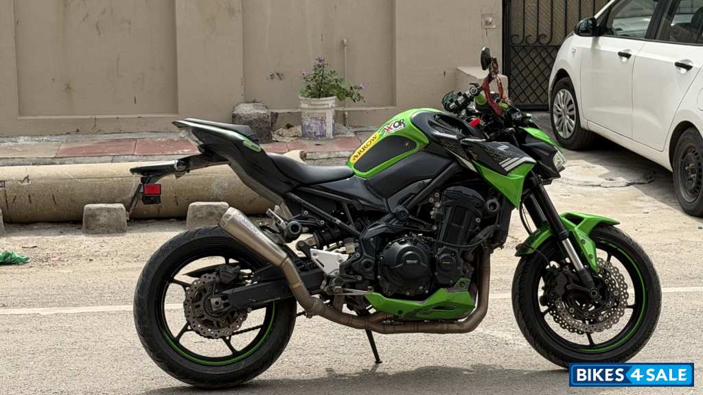 Candy Lime Green Kawasaki Z900 ABS