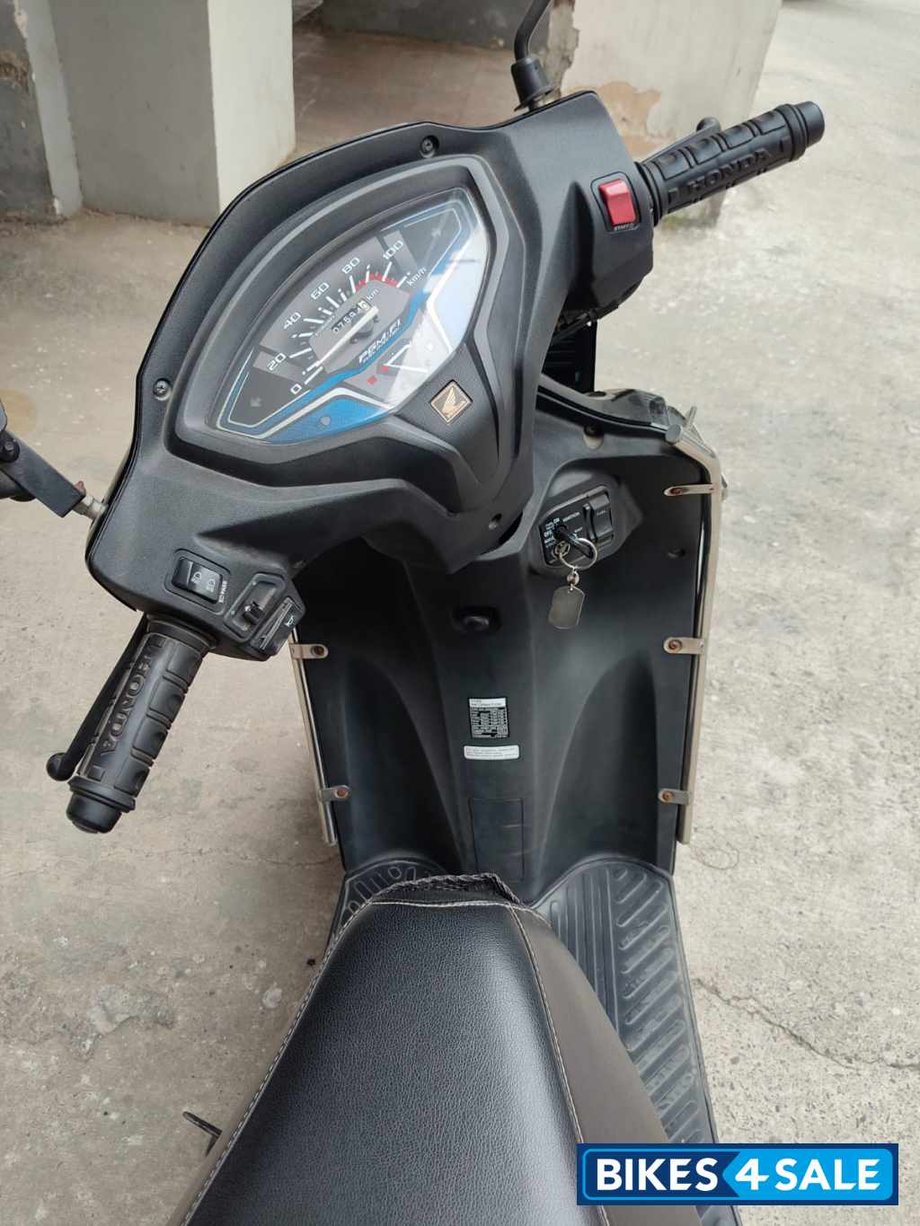 Black Honda Activa 6G Dlx